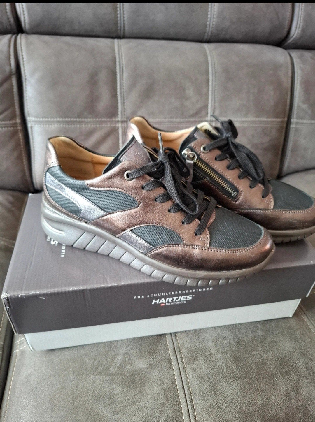 Hartjes Sneakers (nieuw), Zwart, Nieuw, Ophalen of Verzenden, Sneakers of Gympen