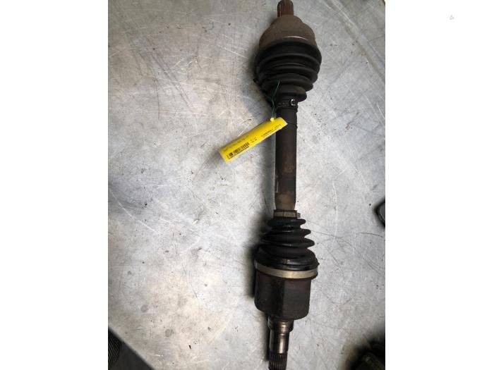 Aandrijfas links-voor van een Ford Focus, Gebruikt, -, -, Ophalen of Verzenden