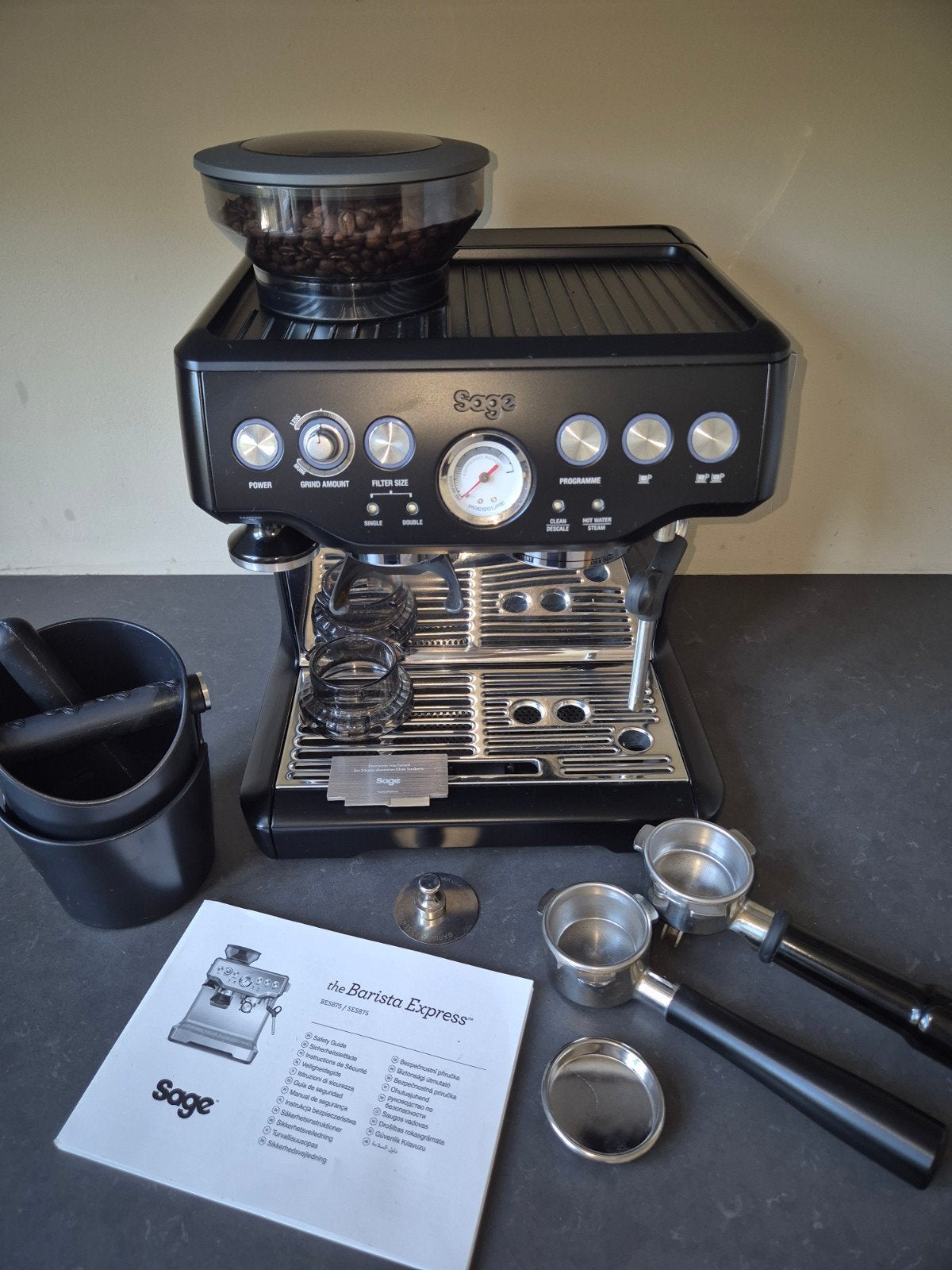 Sage Barista Express Black Truffle, Ophalen, Espresso apparaat, Koffiebonen, Zo goed als nieuw