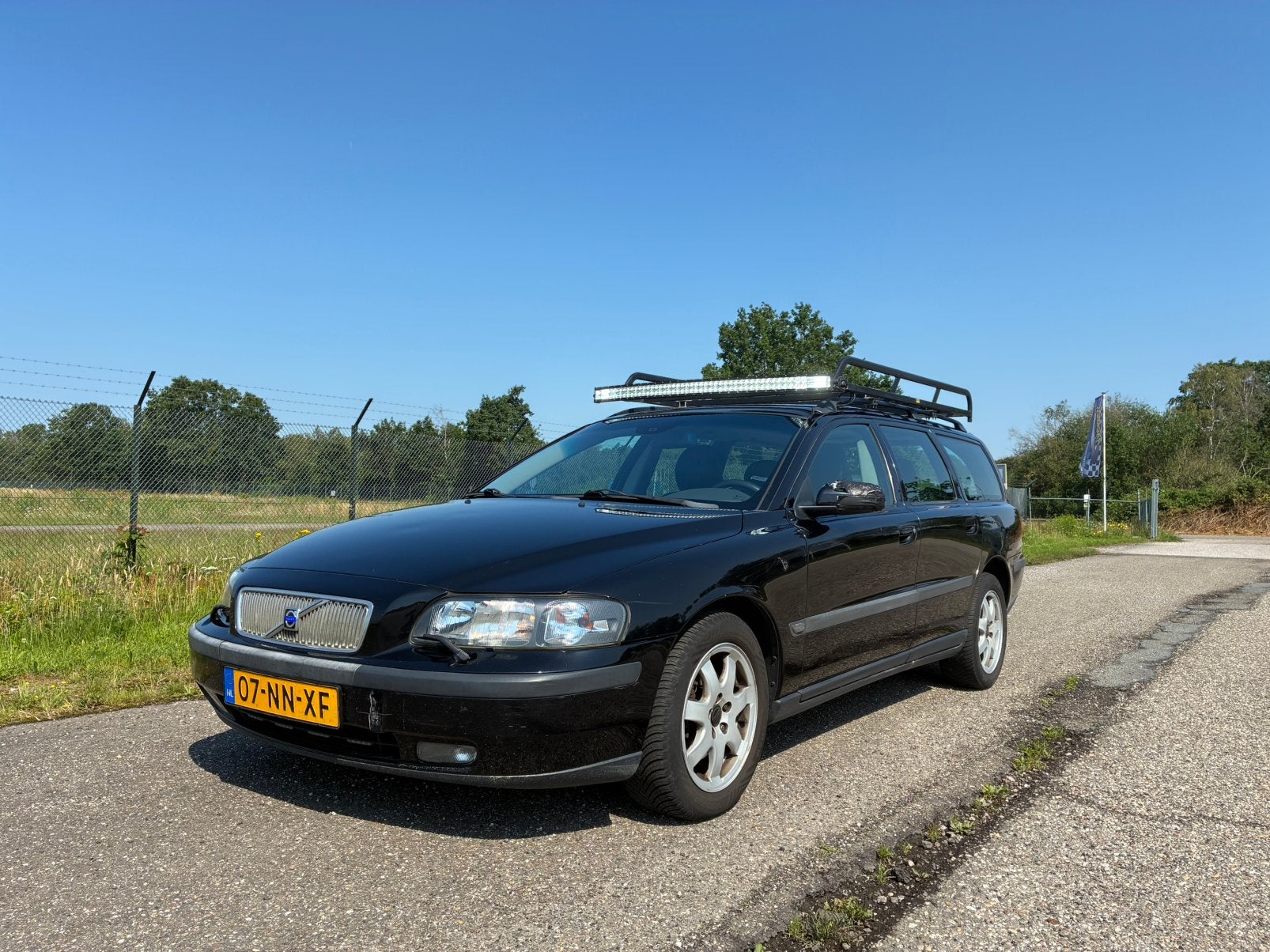 Volvo V70 2.4 170PK AUT 2004 Zwart, 1556 kg, 1800 kg, Zwart, Leder en Stof