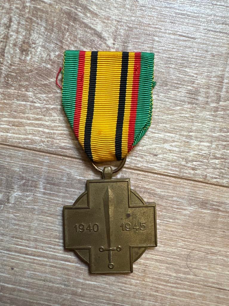 Belgische Medaille Militair Strijder WOII 1940-1945, Verzamelen, Ophalen of Verzenden, Overige soorten, Overige gebieden, Lintje, Medaille of Wings