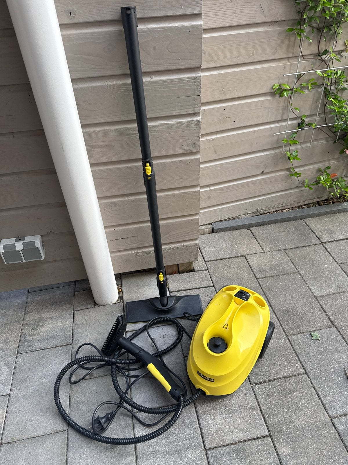 Kärcher SC 3 met een defectje, Witgoed en Apparatuur, Stofzuigers, Gebruikt, Stoomreiniger, Kärcher, 1600 tot 2000 watt, Inclusief accessoires