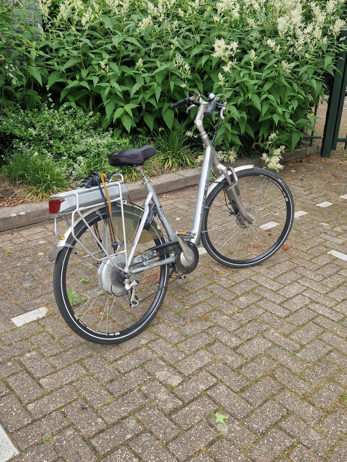 Trek T400 plus Navigator, Fietsen en Brommers, Zo goed als nieuw, 51 tot 55 cm, 50 km per accu of meer, Ophalen