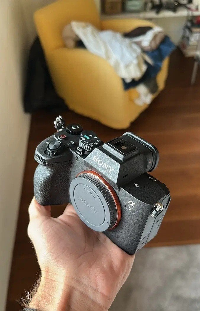Sony A7 IV Systeemcamera - Zo goed als nieuw 6000 clicks, Audio, Tv en Foto, Fotocamera's Digitaal, Ophalen of Verzenden, Zo goed als nieuw