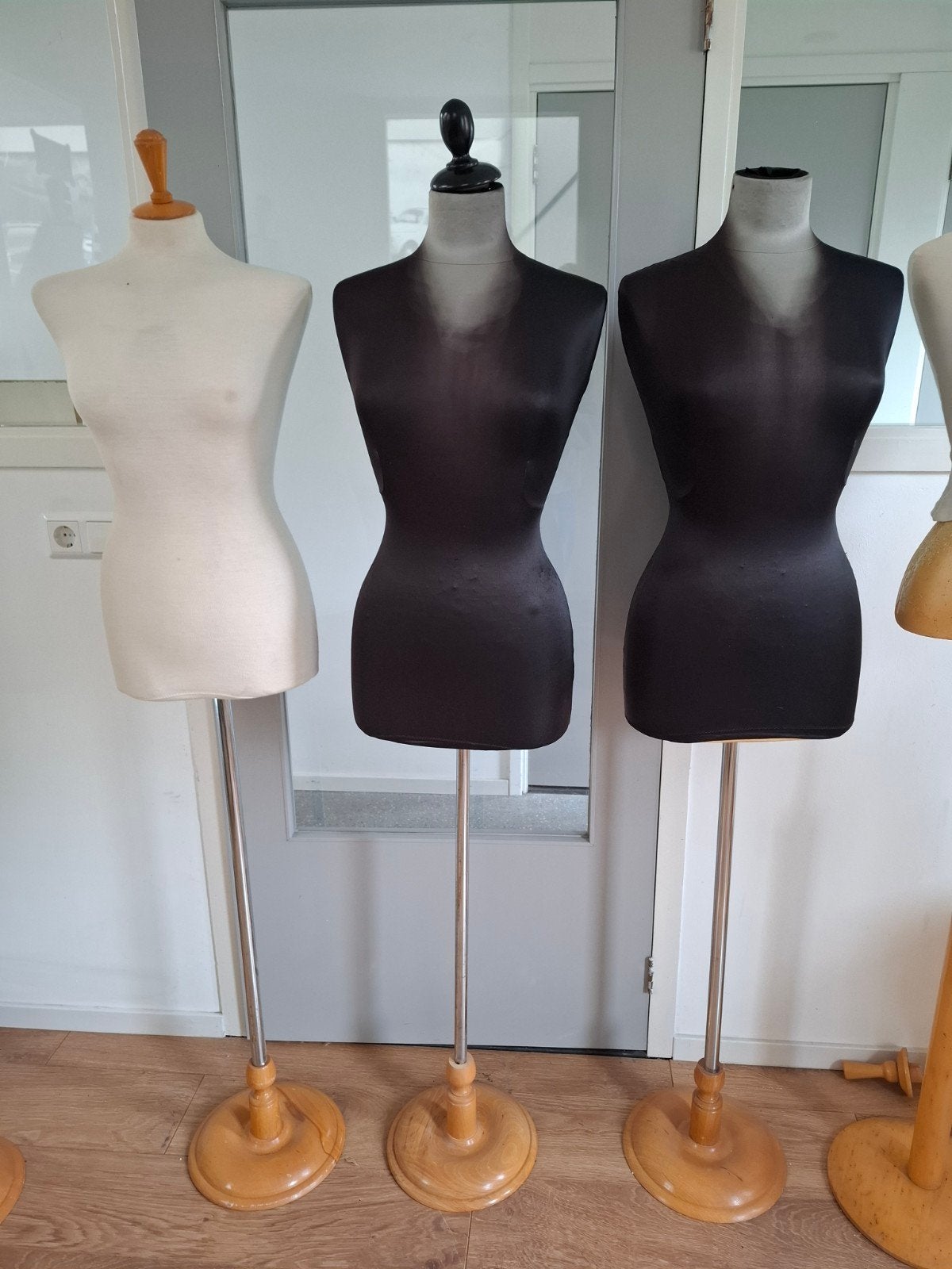 Diverse bustes, paspoppen, torso's, Ophalen, Gedragen