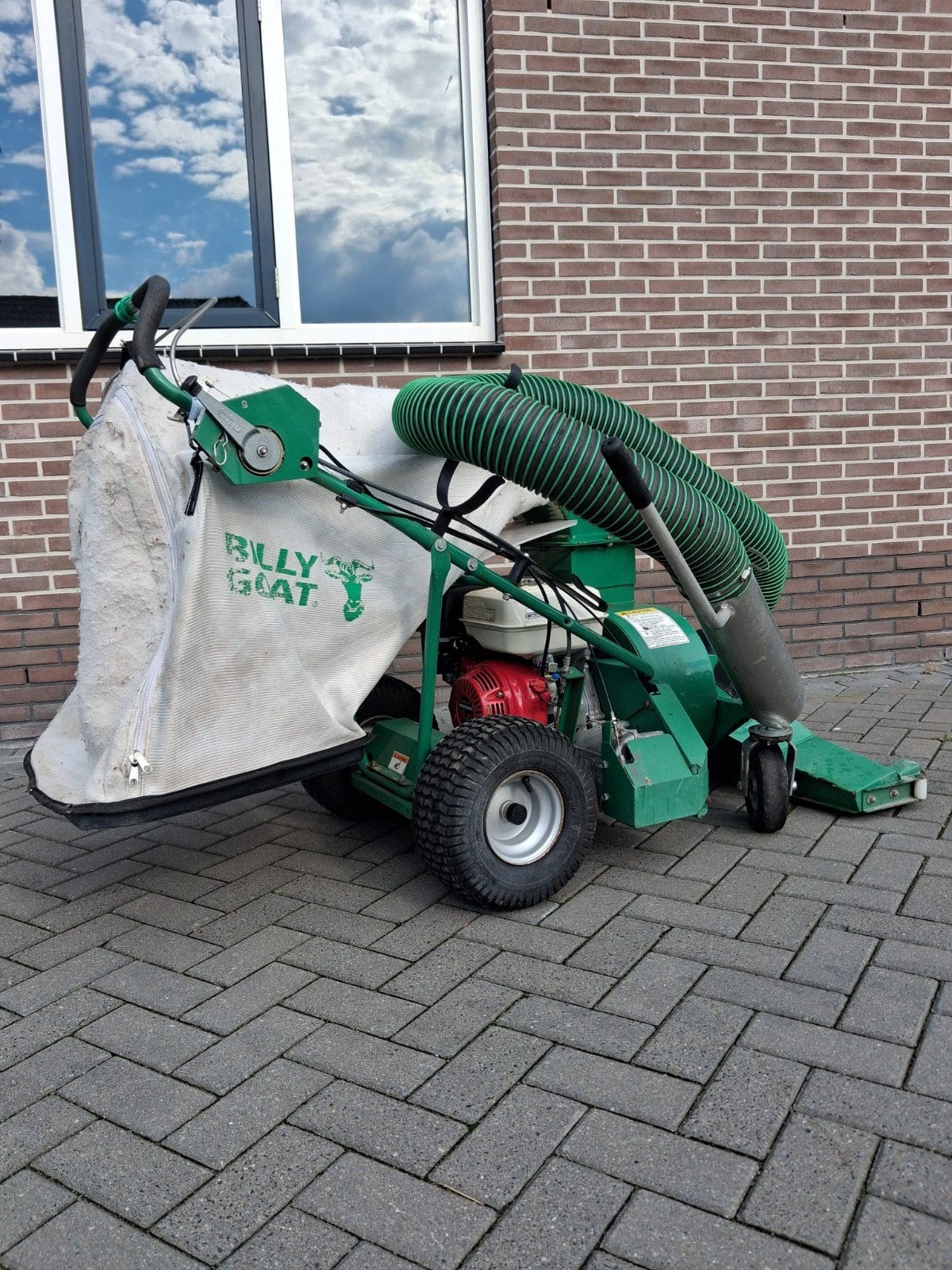Billy Goat VQ802SPH Professionele Bladzuiger, Ophalen, Benzine, Gebruikt, Met opvangzak