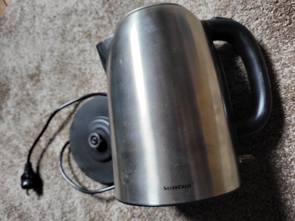 Silvercrest waterkoker - RVS voor maar 10,-!! 🍃, Witgoed en Apparatuur, Waterkokers, Gebruikt, 1 tot 2 liter, Draadloos, Rvs