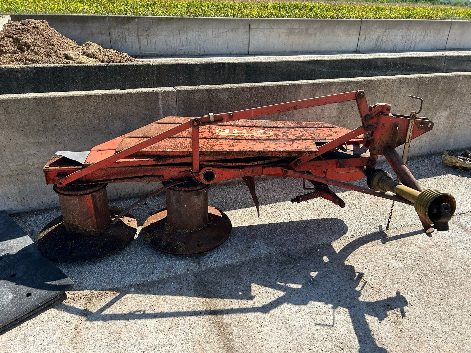 Deutz Fahr cyclomaaier, Weidegang