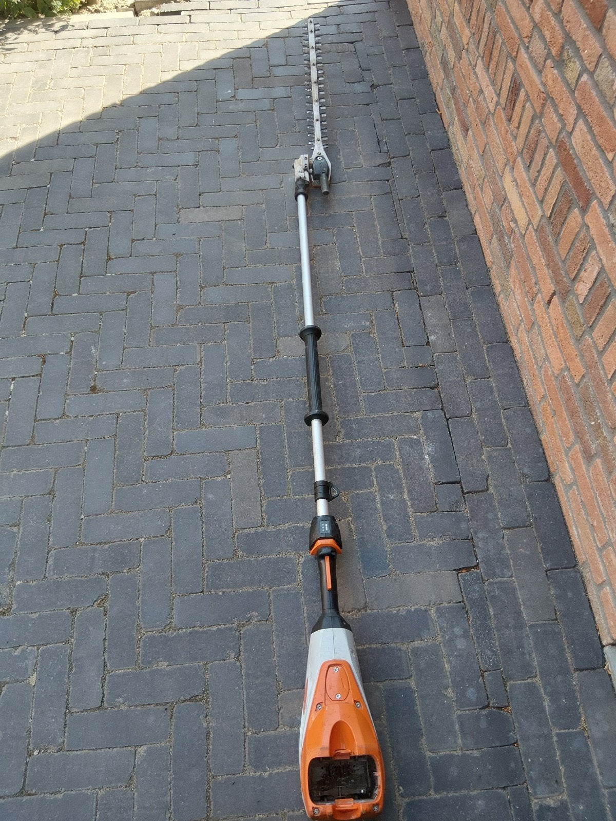 Stihl HLA 135 stokheggenschaar, Ophalen, Gebruikt, Accu, Stihl