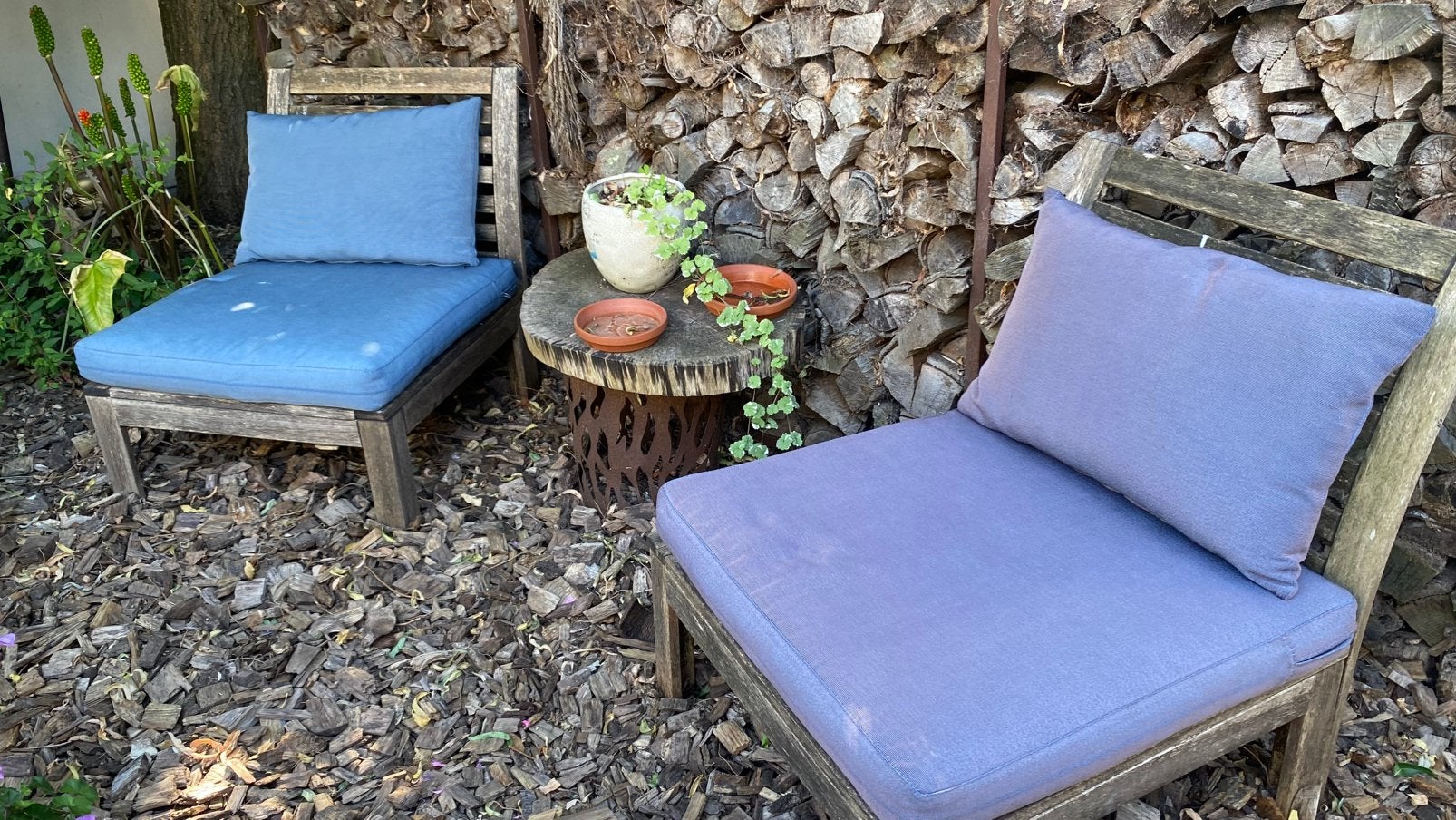 Twee houten lounge stoelen tuinstoelen ikea incl kussens, Gebruikt, Loungeset, Stoel, Hout