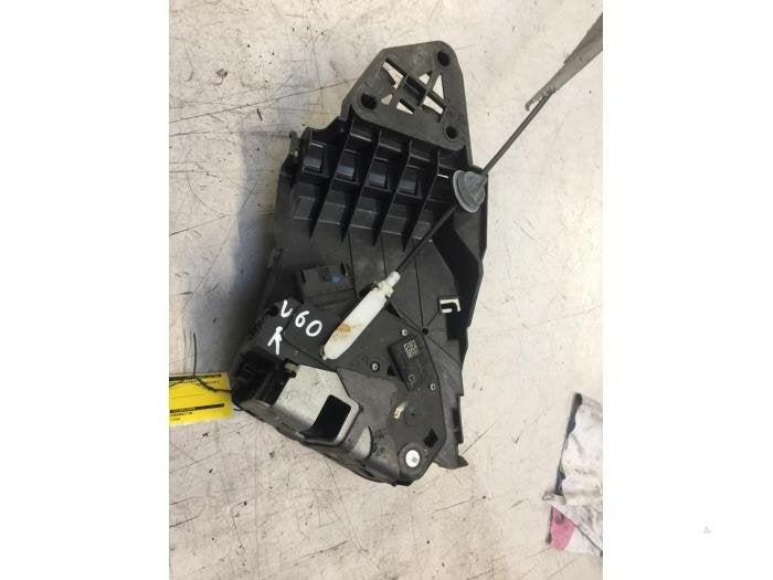 Deurslot Mechaniek 4Deurs rechts-achter van een Volvo V60, Gebruikt, -, -, Ophalen of Verzenden