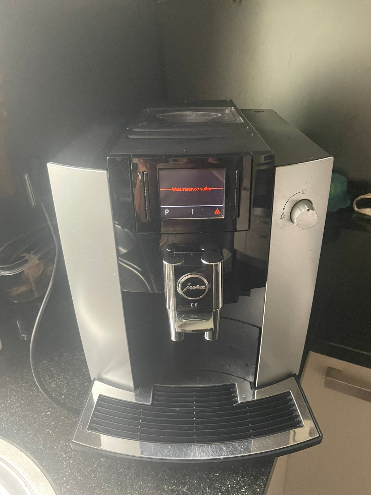 Jura E6, Ophalen, Gebruikt, 10 kopjes of meer, Koffiemachine