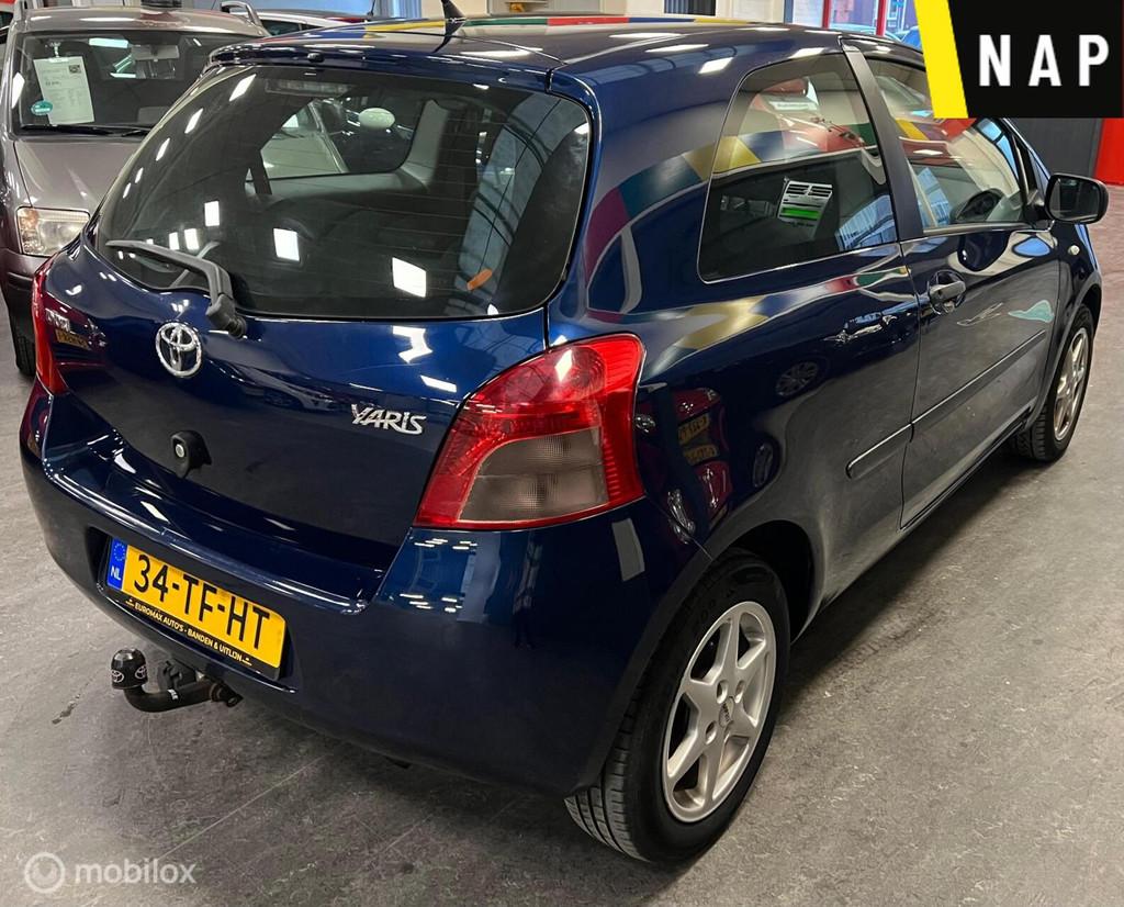 Toyota Yaris 1.3 VVTi Terra NAP-Elektrische ramen & trekhaak, Auto's, Stof, Zwart, 4 cilinders, Blauw