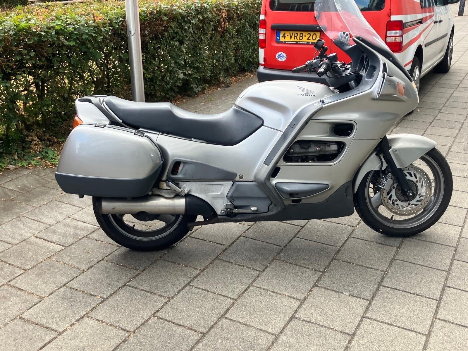 Honda ST1100 Pan European 1997 - Comfortabele Toermotor, Motoren, Motoren | Honda, Cardan-aandrijving, 4 cilinders, Motorrijbewijs A