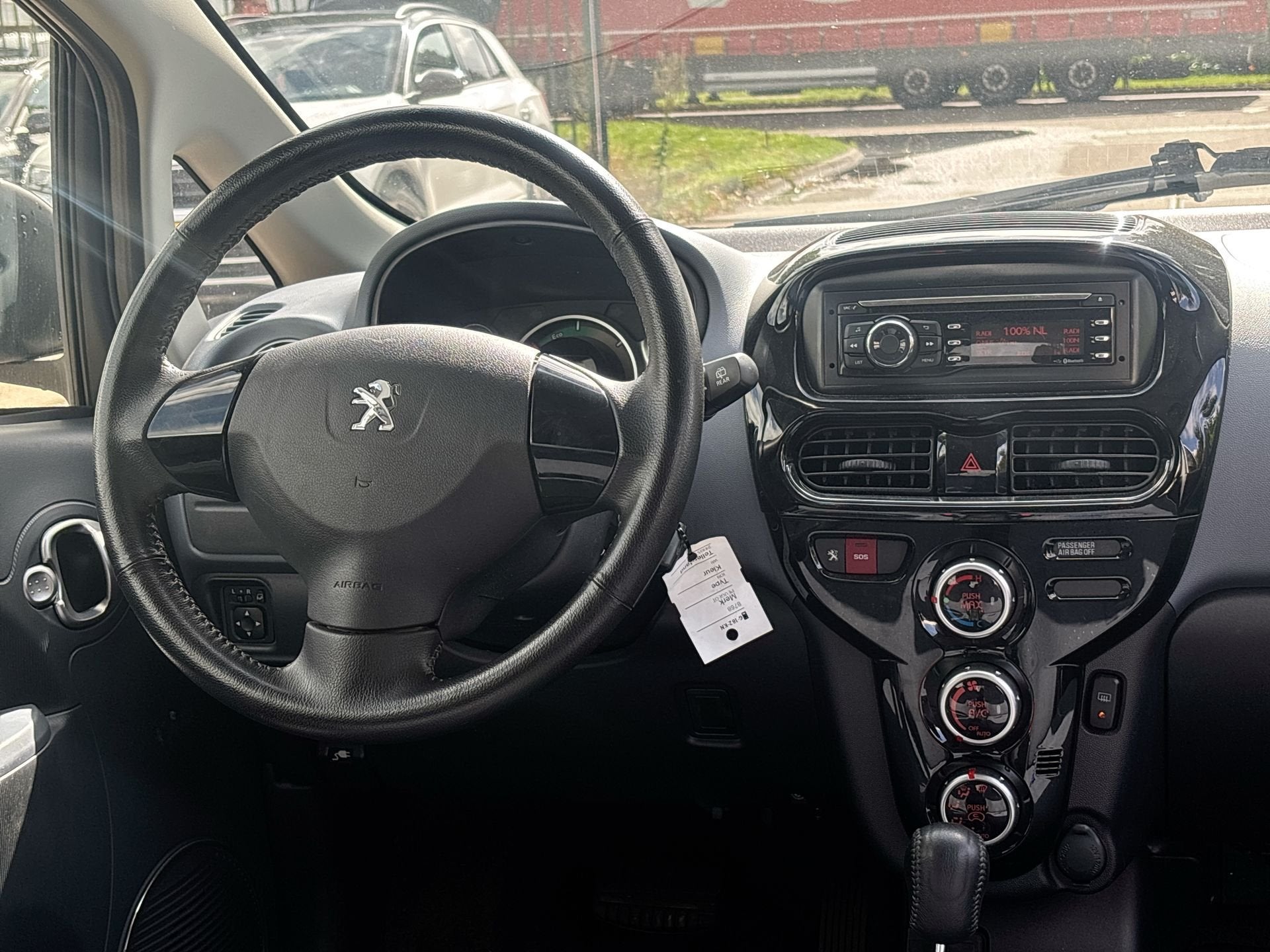 Peugeot iOn Active |AUTOMAAT|AIRCO|BLUETOOTH|SOH 99% |APK TO, Gebruikt, 4 stoelen, Wit, Te koop