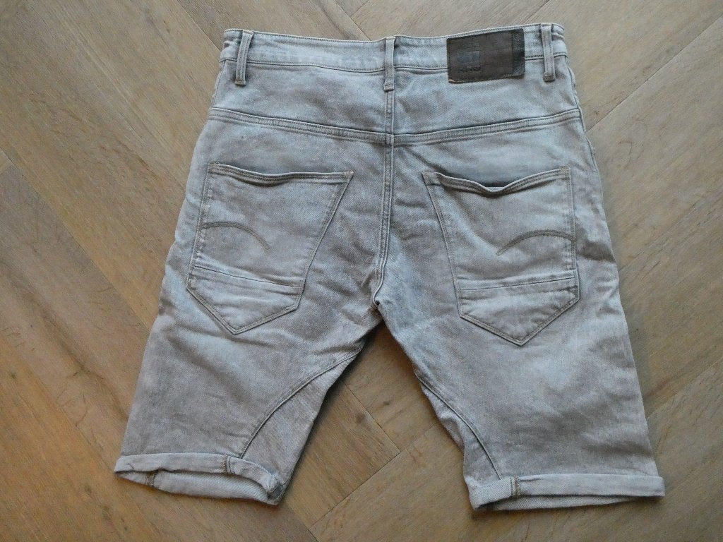 Korte Grijze Gstar Arc 3D 1/2 spijkerbroek maat 33, Kleding | Heren, Spijkerbroeken en Jeans, Ophalen of Verzenden, Zo goed als nieuw