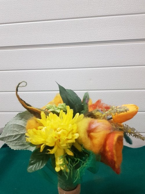 Kunstbloemen bosje, met stoffen bloemen, Huis en Inrichting, Ophalen of Verzenden, 'T Olde Gre-j, Info@toldegrej.nl, Endepoelstraat 20f Didam