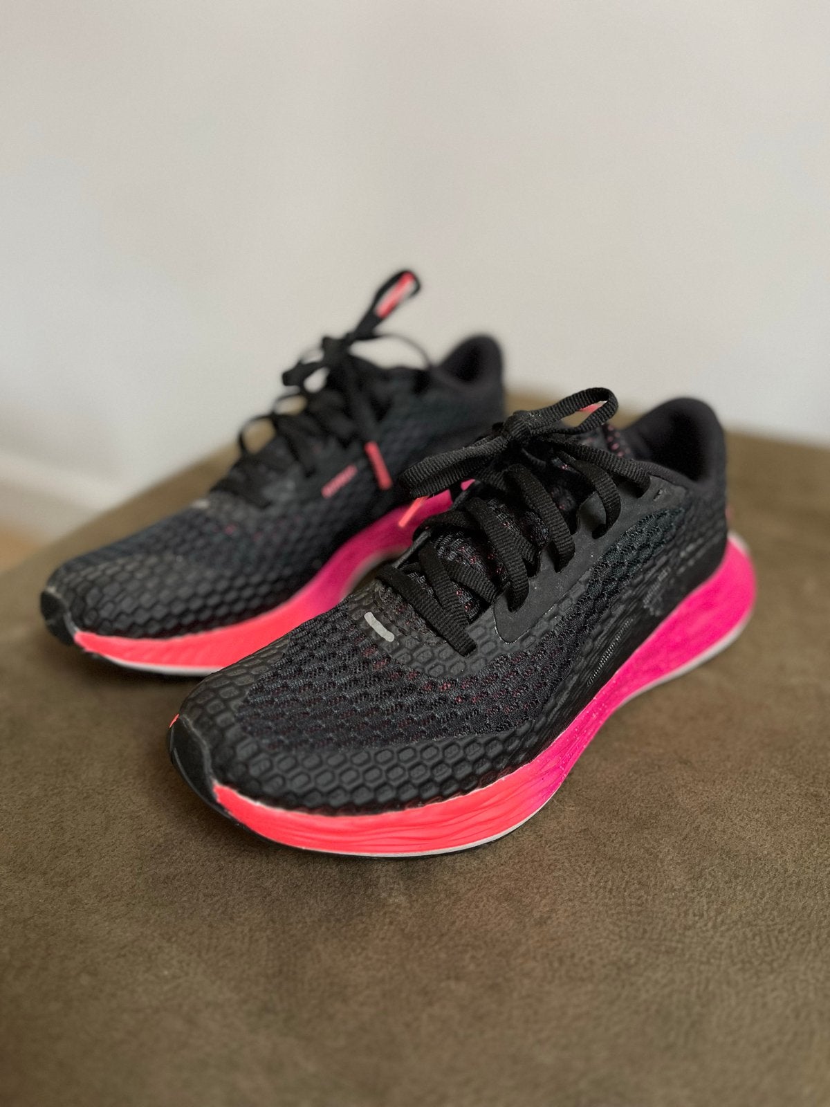 Hardloopschoenen - Maat 38, Sport en Fitness, Loopsport en Atletiek, Overige merken, Hardloopschoenen, Ophalen of Verzenden, Zo goed als nieuw