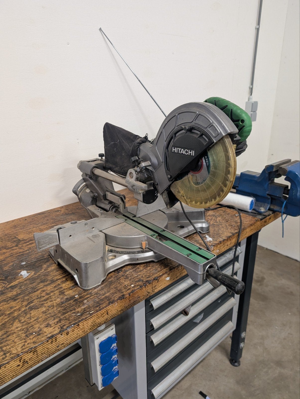 Hitachi C8FSE Afkortzaag - 2019 model, Ophalen of Verzenden, Gebruikt, Afkortzaag, Hitachi
