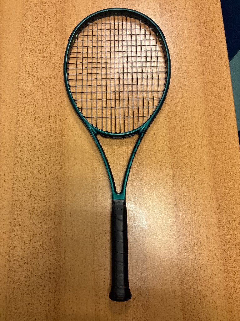 Wilson Blade 98 V9 18x16 gr2, Sport en Fitness, L2, Ophalen of Verzenden, Zo goed als nieuw, Wilson