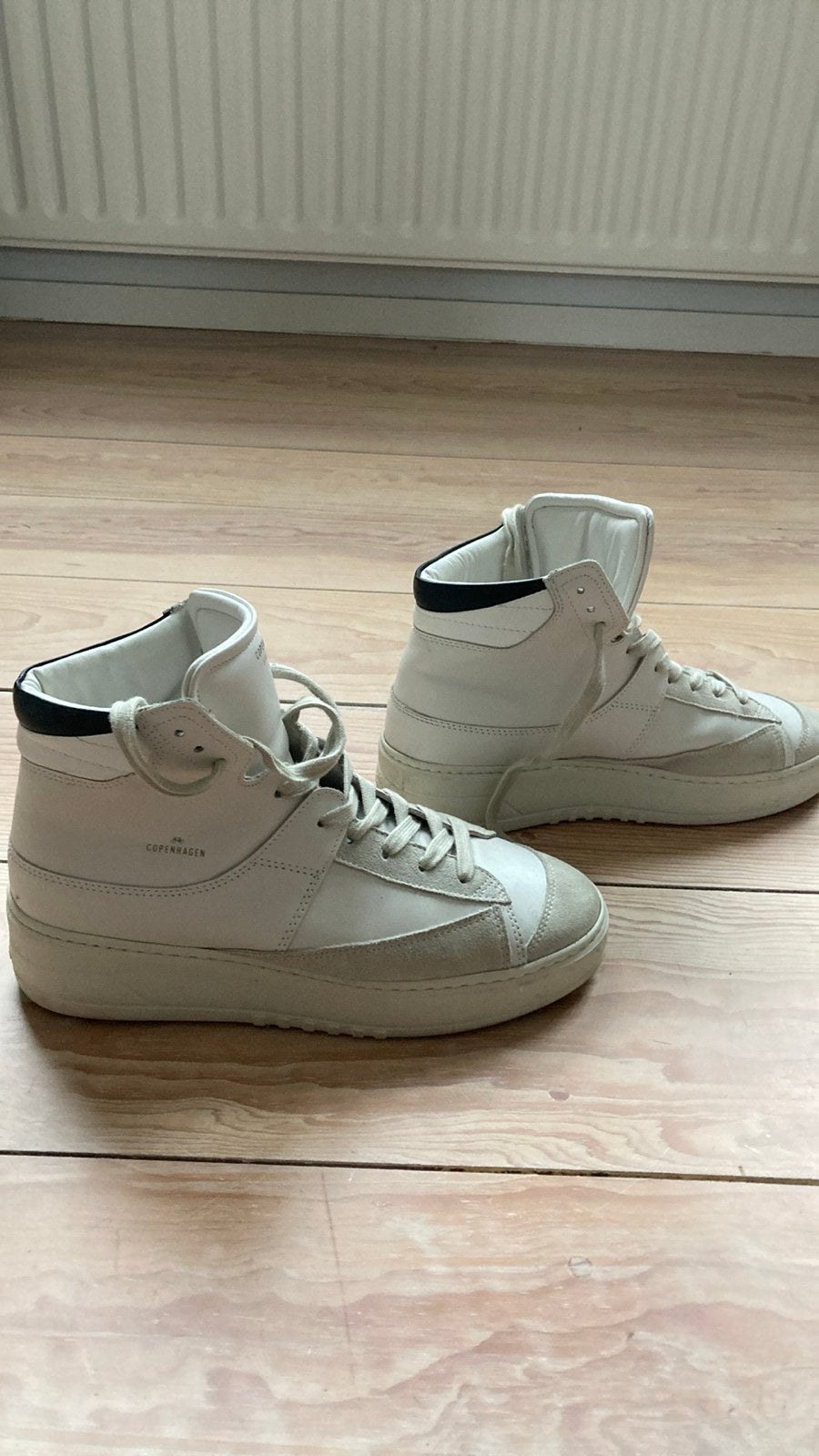 Witte high-top sneakers van Copenhagen, Kleding | Dames, Ophalen of Verzenden, Gedragen, Wit, Sneakers of Gympen
