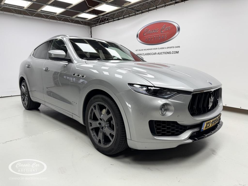 Maserati LEVANTE 3.0 V6 AWD GranLusso  - ONLINE AUCTION, Auto's, Maserati, Gebruikt, 138 €/maand, 2084 kg, 330 pk