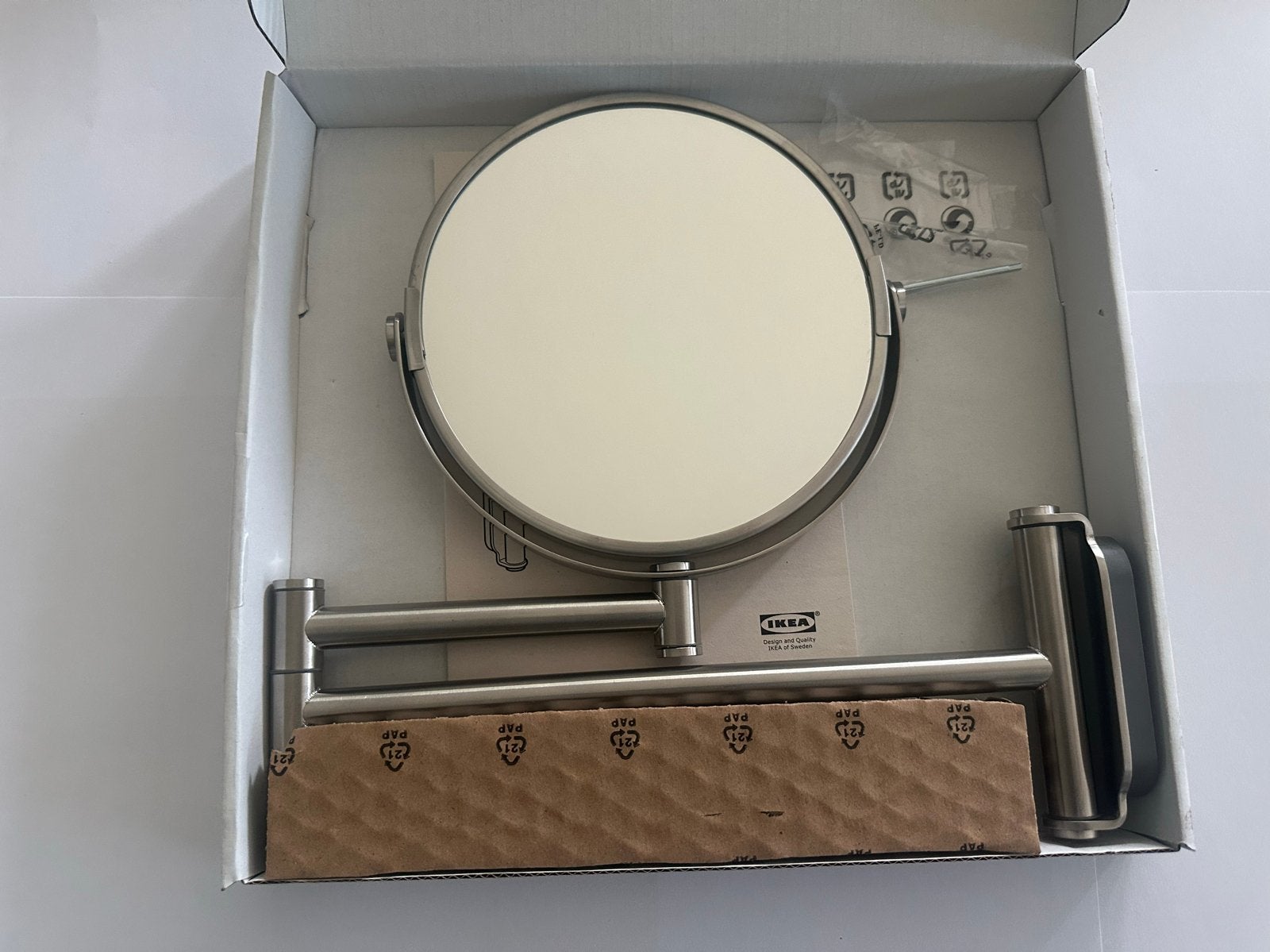 IKEA BROGRUND Make-up spiegel met 2x vergroting, Ophalen, Minder dan 50 cm, Rond, Nieuw
