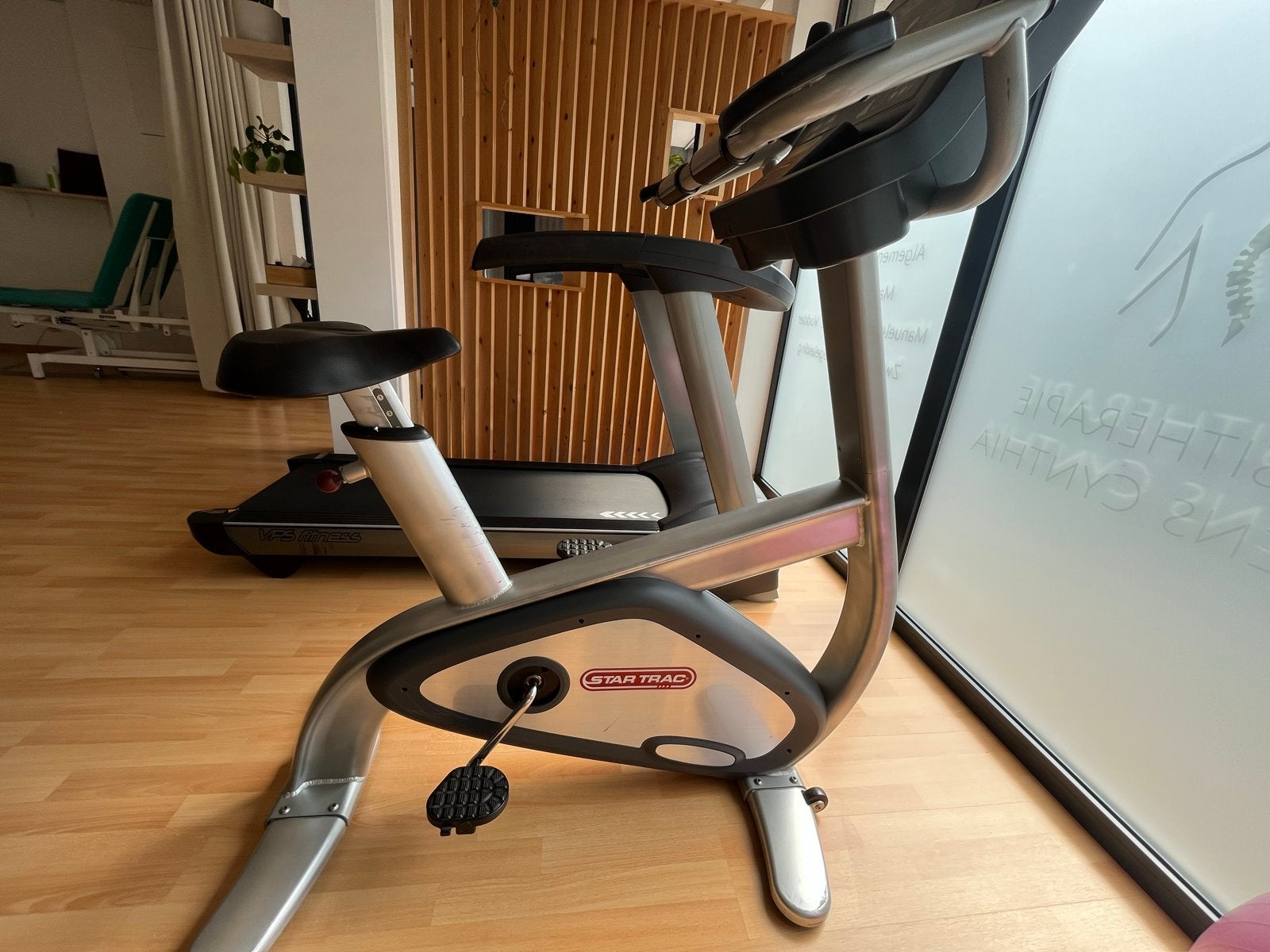 Star Trac Hometrainer - Professionele Fitnessfiets, Sport en Fitness, Ophalen, Zo goed als nieuw, Metaal, Benen