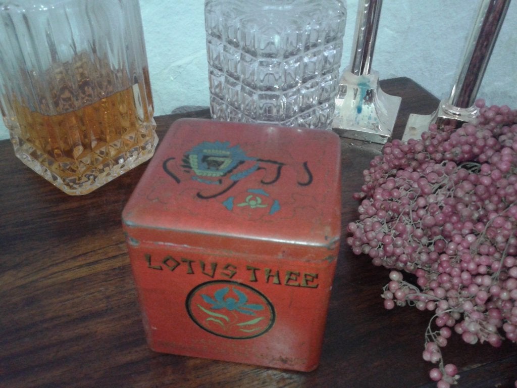 Brocante Van Nelle’s Lotus theeblik jaren 50., Ophalen of Verzenden, Gebruikt, Thee, Van Nelle