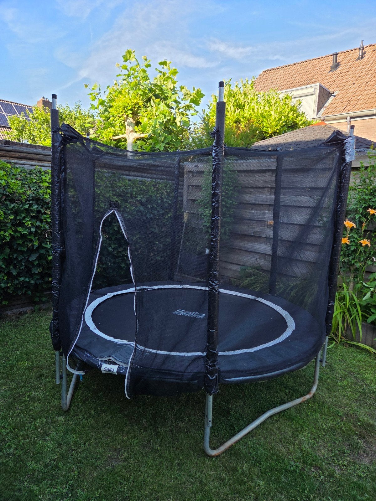 Salto trampoline (diameter 213cm) met gebreken, Ophalen, Gebruikt