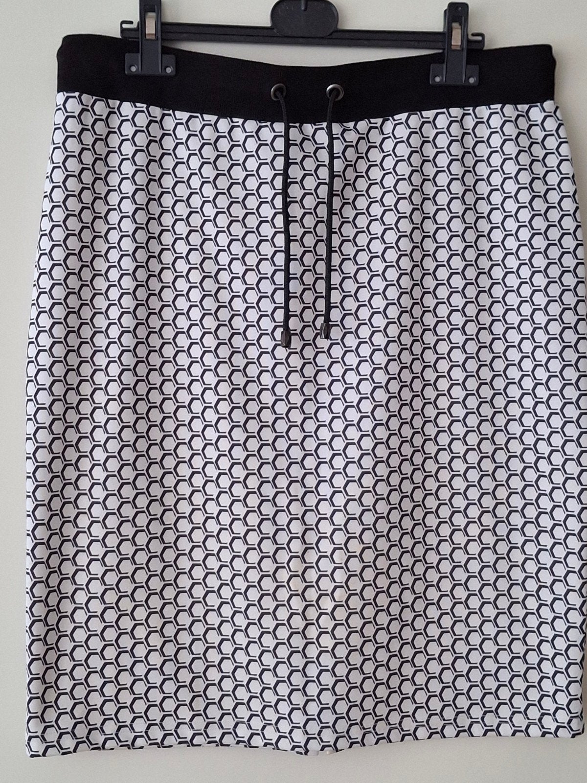 Imaicazz Ophelia rok met honingraatpatroon, Kleding | Dames, Zwart, Ophalen of Verzenden, Zo goed als nieuw, Knielengte