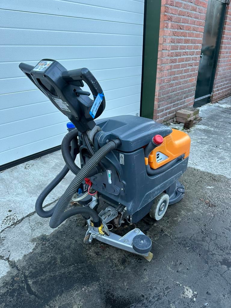 Taski Swingo 455 Schrobmachine, Huis en Inrichting, Schoonmaakartikelen, Ophalen, Overige typen