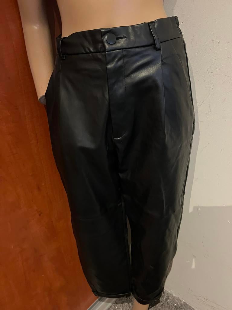 ZARA broek maat m zgan nep leer, Kleding | Dames, Maat 38/40 (M), F, Ophalen of Verzenden, Zo goed als nieuw