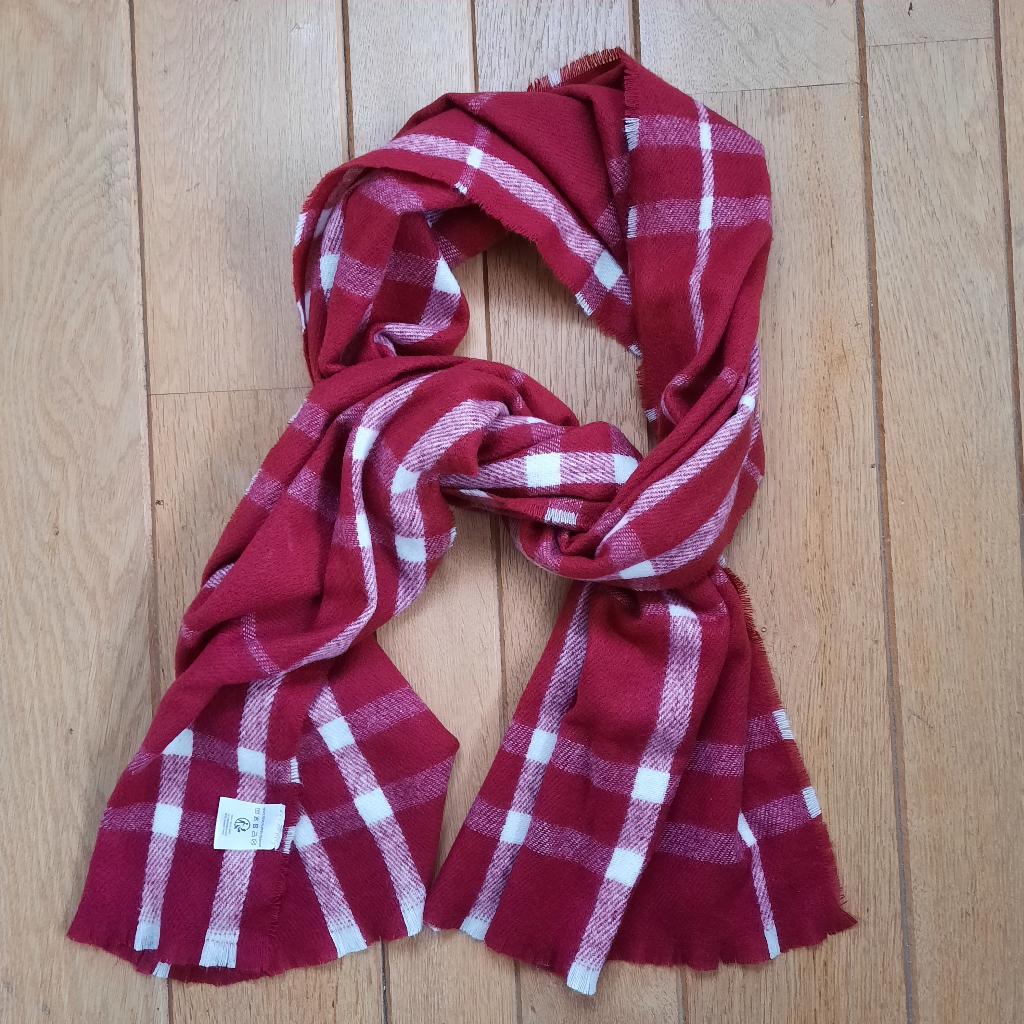 Sjaal omslagdoek rood wit ruit wol - nieuw -, Kleding | Dames, Mutsen, Sjaals en Handschoenen, Ophalen of Verzenden, Nieuw, Maat 46/48 (XL) of groter