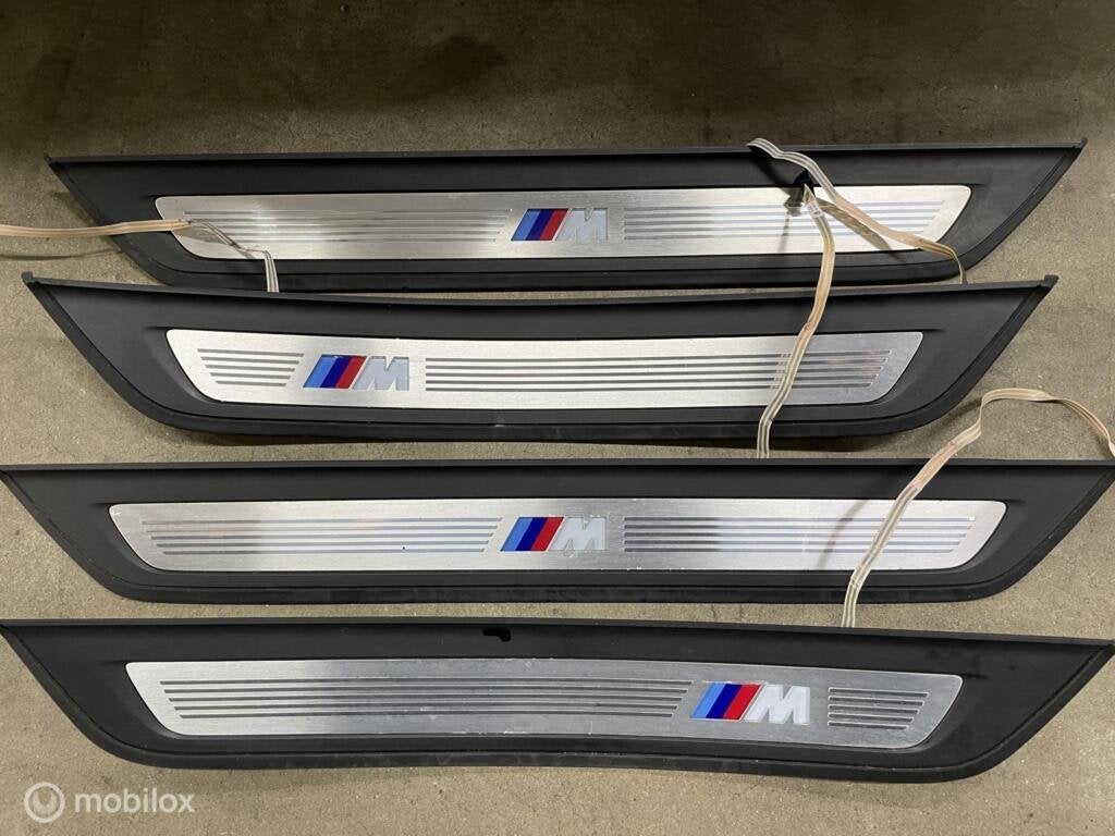Instaplijst BMW 5-serie G30  ('17-'20) 51478061056, Gebruikt, Ophalen of Verzenden, BMW, BMW