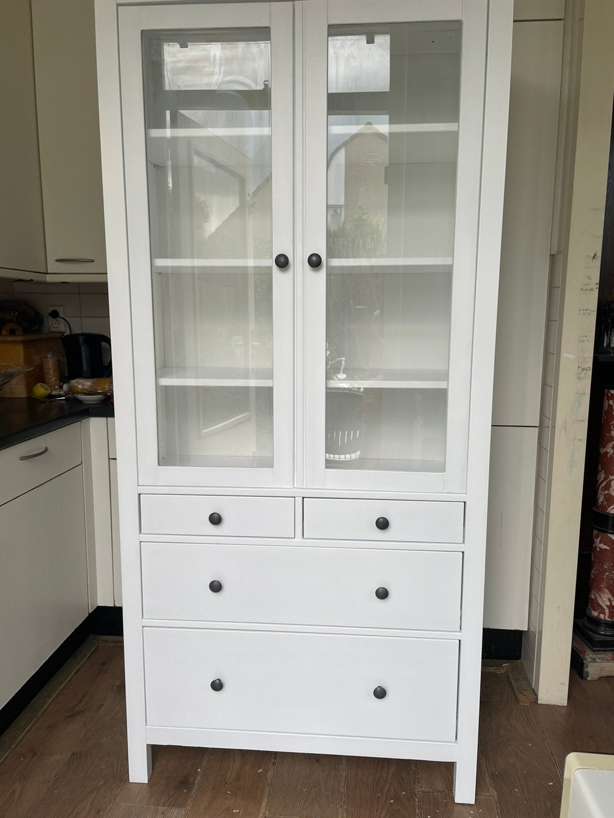 Hemnes vitrinekast ikea, Ophalen, 50 tot 100 cm, Zo goed als nieuw, 150 tot 200 cm