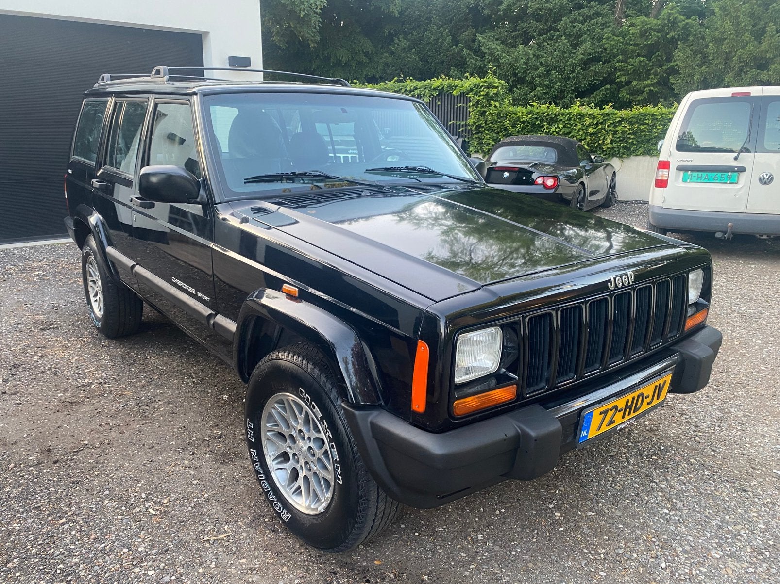 Jeep Cherokee 4 L  6 cilinder met prins 3G gas install, Auto's, Jeep, Automaat, Zwart, Zwart, Particulier