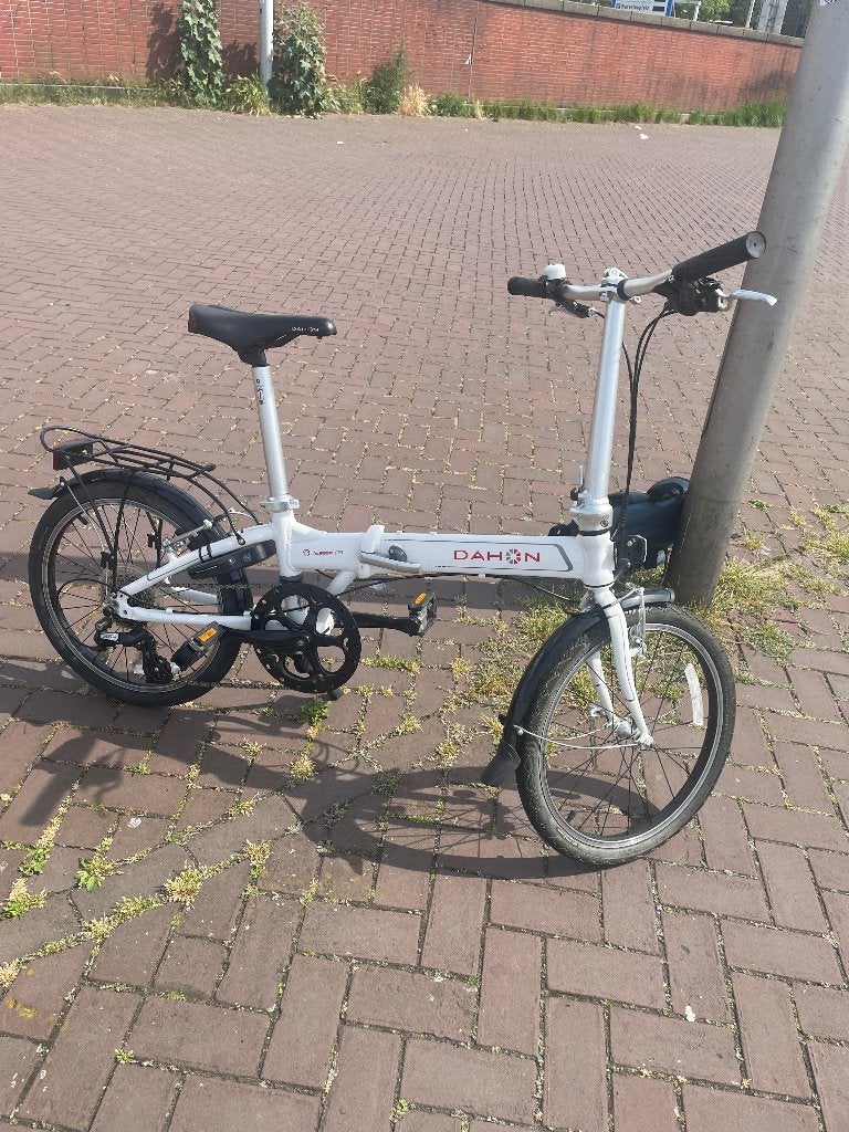 Witte DAHON vouwfiets, model Vitesse 8 versnellingen., Fietsen en Brommers, Fietsen | Vouwfietsen, Ophalen, 20 inch of meer, Velgrem