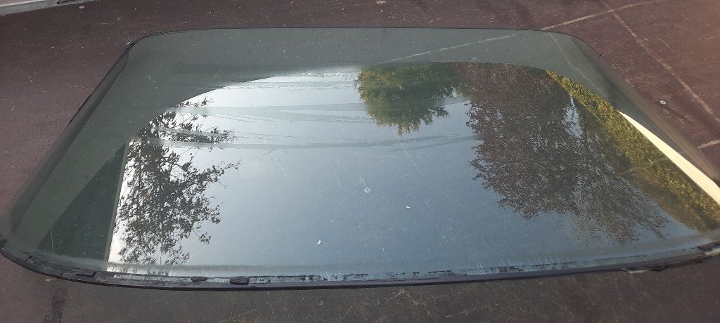 achterruit en lamellenruitjes mercedes slc  C107, Ophalen, Gebruikt, Mercedes-Benz