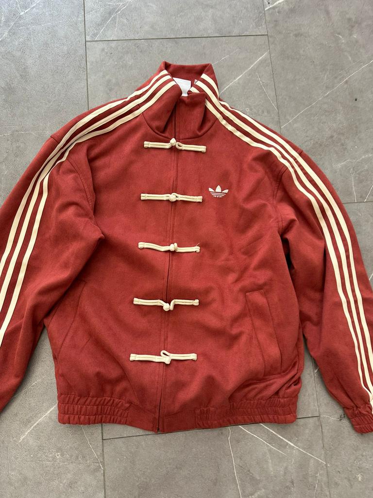 Adidas chinese new year m, Ophalen of Verzenden, Nieuw, Maat 48/50 (M), Rood