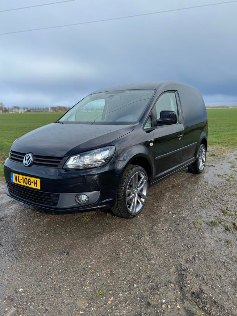 Volkswagen Caddy 1.6 D dsg 2015 (Prijs ex btw), Auto's, Zwart, 4 cilinders, Volkswagen, Zwart
