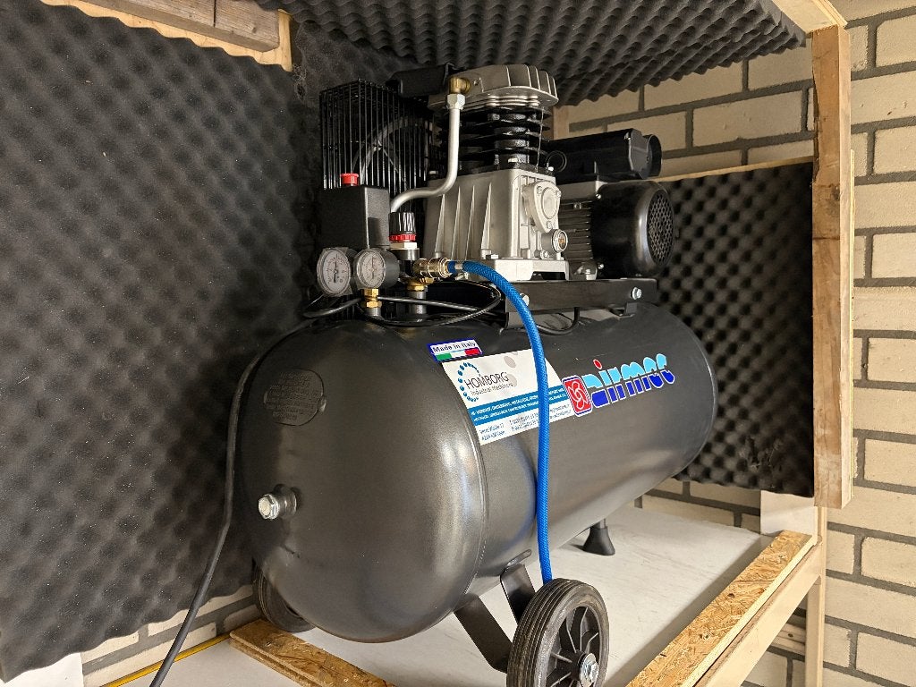 Airmecc KF100350M zuigercompressor, Ophalen, Zo goed als nieuw, 200 tot 400 liter/min, Mobiel