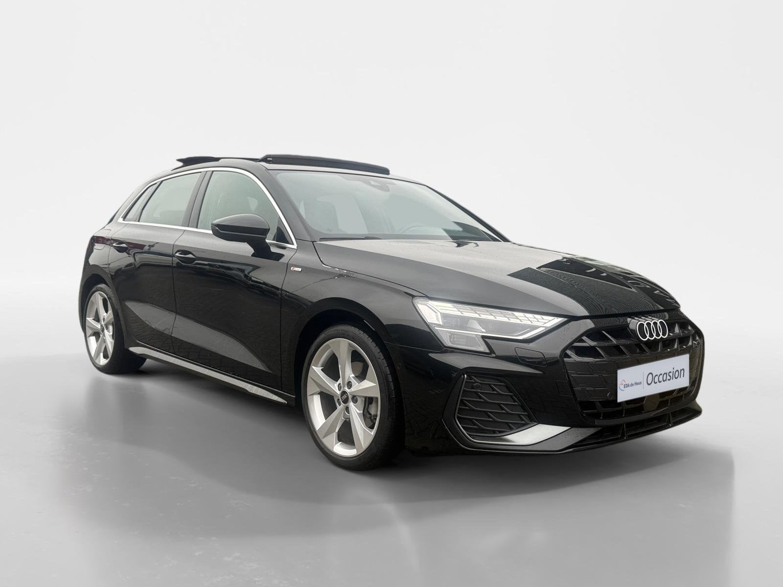 Audi A3 Sportback 35 TFSI S edition | 3X S Line | Schuif-Kan, 12 maanden, 1300 kg, 4 cilinders, Zwart