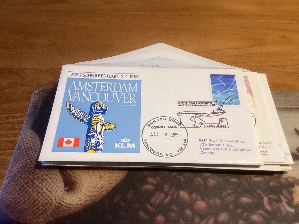 No4129 KLM Amsterdam Vancouver 2 april 1986 klein formaat, Postzegels en Munten, Ophalen of Verzenden, Onbeschreven, Nederland