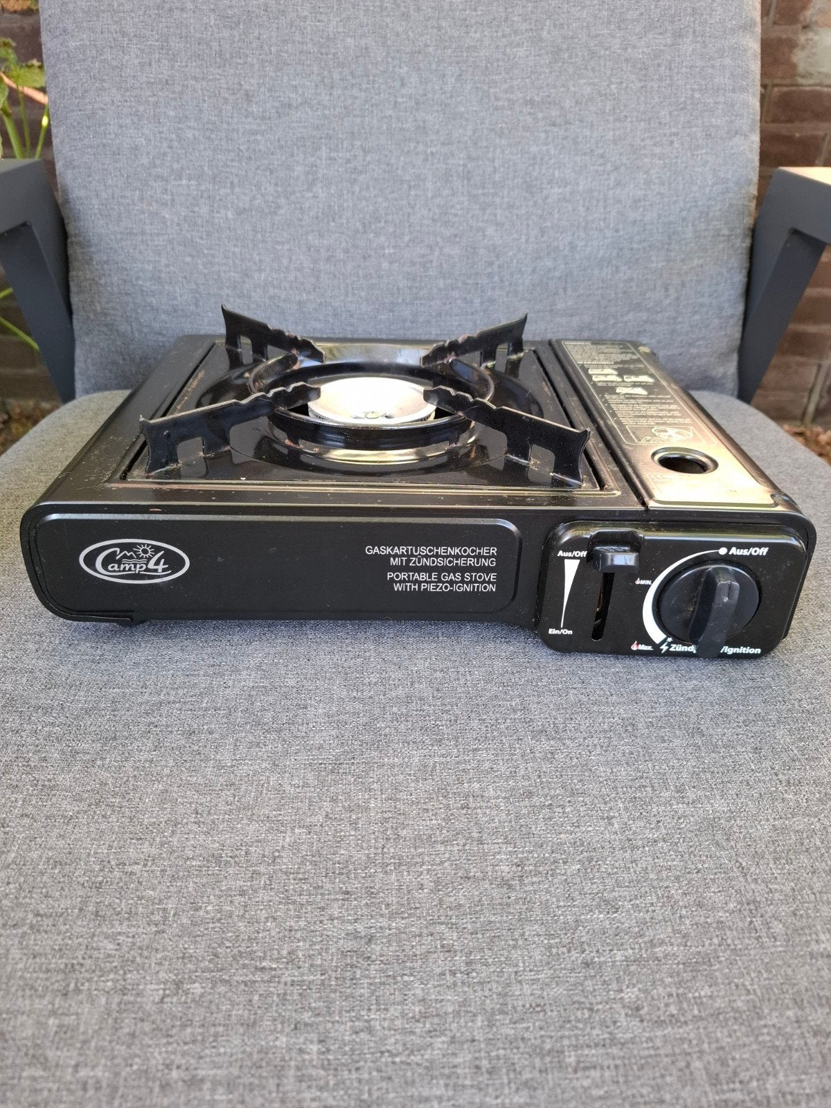 1 pits camping gasstel met bijna vol butaangasflesje, Caravans en Kamperen, Ophalen of Verzenden, Gebruikt