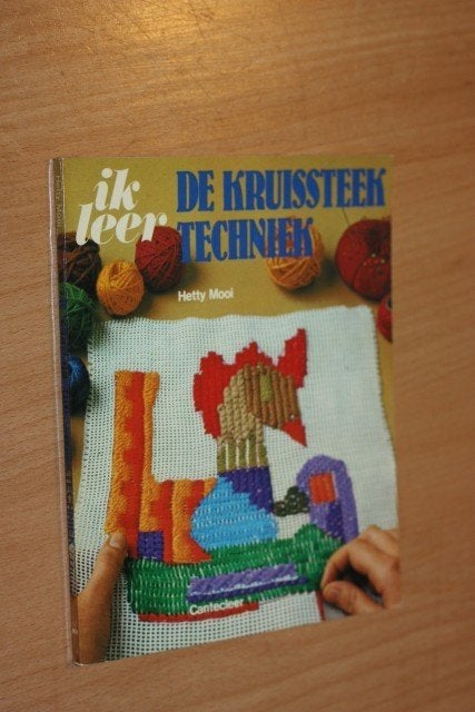 Ik leer de kruissteektechniek - Mooi - 36660, Boeken, Ophalen of Verzenden, Zo goed als nieuw, Borduren en Naaien