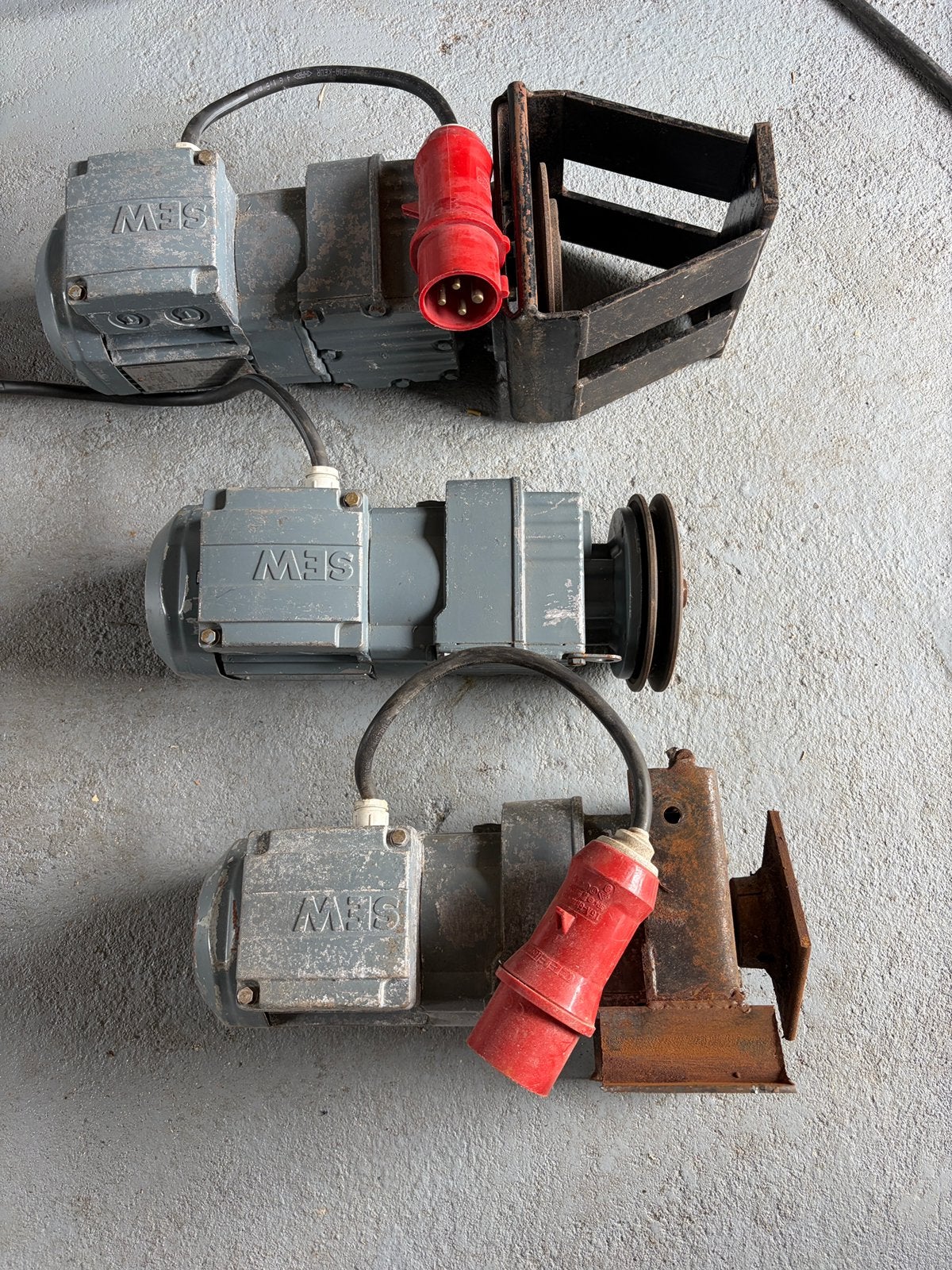 SEW RF17-DR63L4 driefase motoren met vertragingskast, Doe-het-zelf en Verbouw, Ophalen, Gebruikt, Overige merken, Overige typen