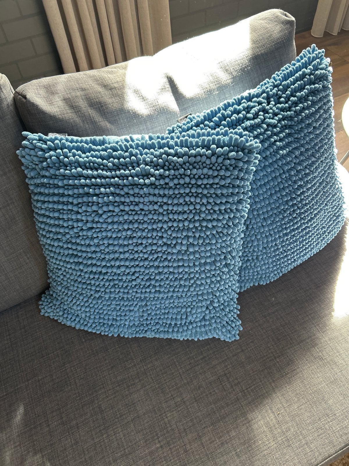 Set van 2 blauwe sierkussens met nopjesstructuur, Huis en Inrichting, Ophalen, Blauw, Met print, Vierkant