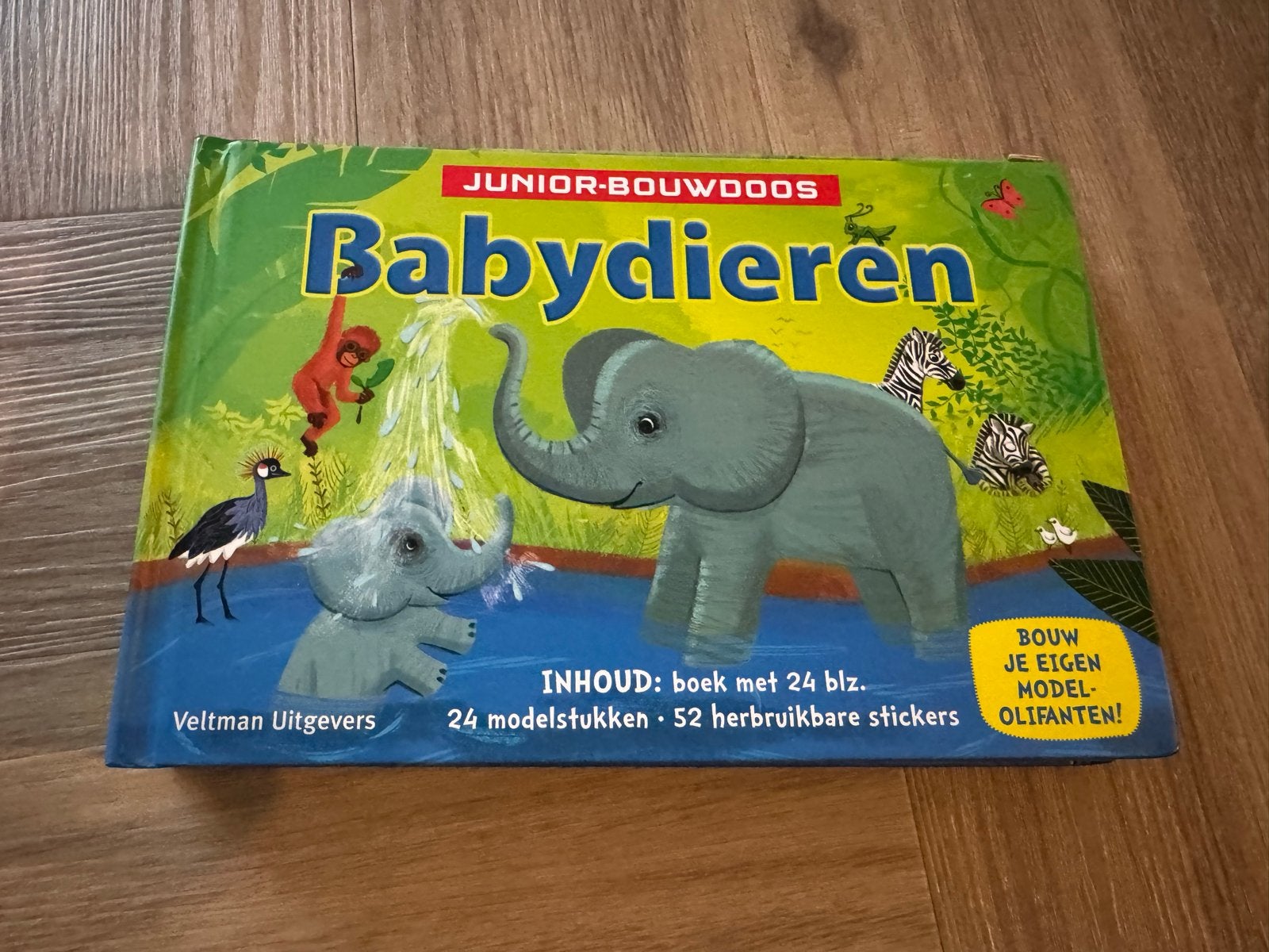 Junior-Bouwdoos Babydieren: Boek & Model Olifanten, Verzenden, Nieuw, Uitklap-, Voel- of Ontdekboek, 2 tot 3 jaar