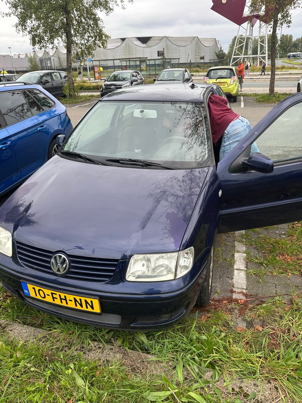 Volkswagen Polo 1.4 55KW 2000 Blauw 130 000 km, Auto's, Voorwielaandrijving, 450 kg, 74 pk, 31 €/maand